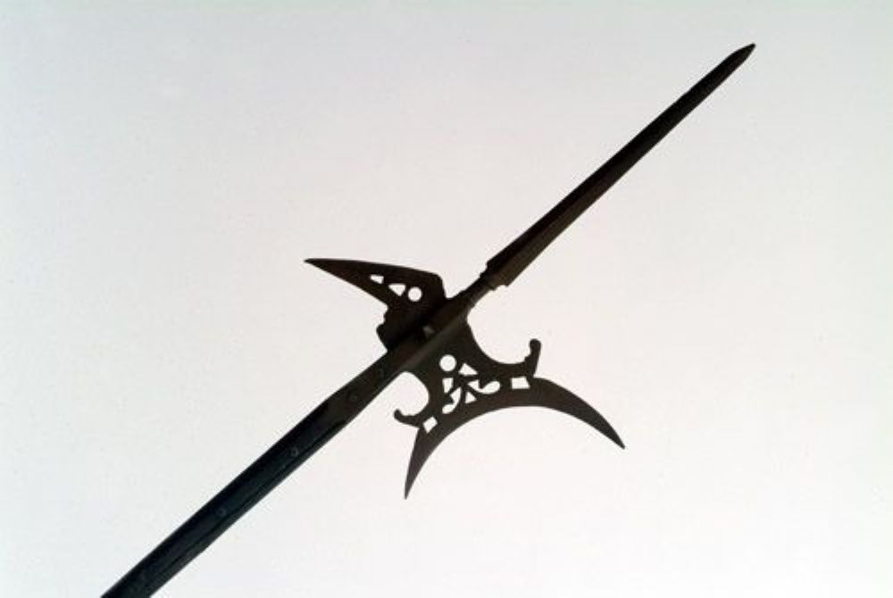 A seventeenth century German halberd in the Middle Temple’s collection of Arms and Armour